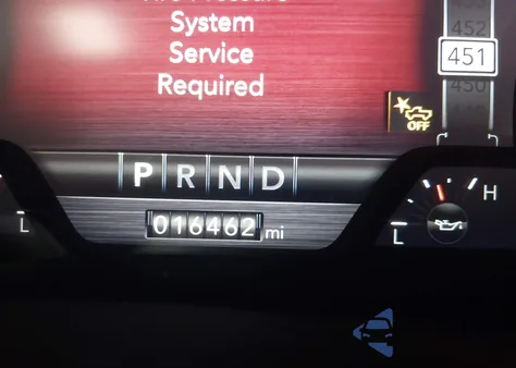 2023 Ram 1500 Laramie 4X4 5'7 Box z USA, uszkodzony, nr VIN 1C6SRFJT8PN673519